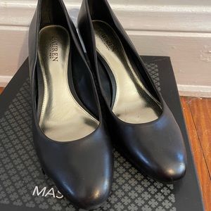 RALPH LAUREN *never been worn* black leather heels Size 10